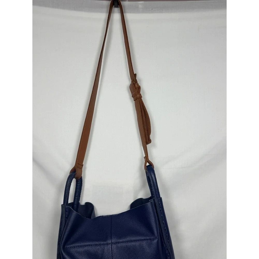 The Sak Los Feliz Leather Bucket Bag Blue Brown Crossbody Shoulder Purse Boho